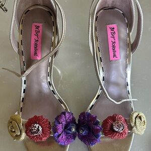 Beatiful Floral Betsey Johnson Shoe
